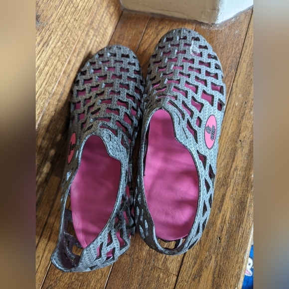 Gator Wader water Shoes - Maze 1.0 Women's silver +- size 10-10.5 - Picture 9 of 17